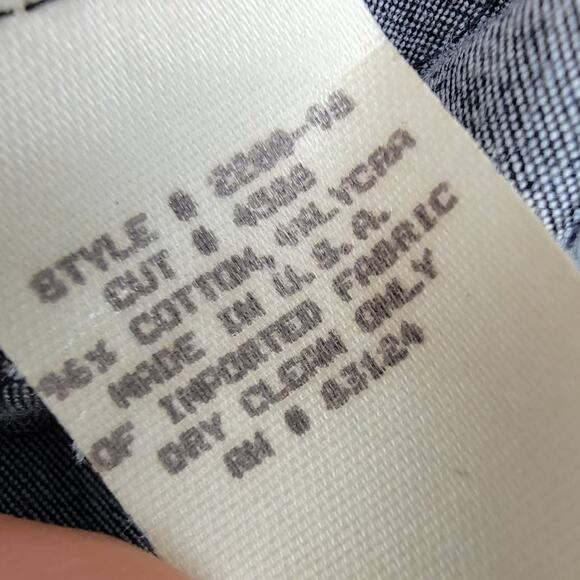 HOLT RENFREW Stretch Denim and Lace Jacket Size XS and Pencil Skirt Size 6 - Picture 8 of 13